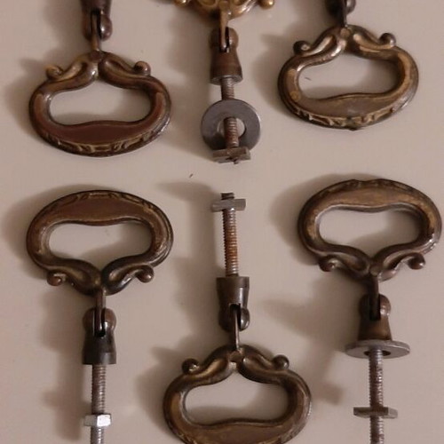 Brass knobs used