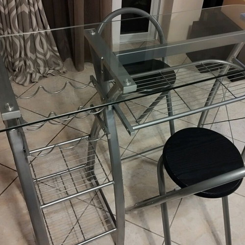 High Bar Table Set with 2 Stools and Bottle Holder, like new