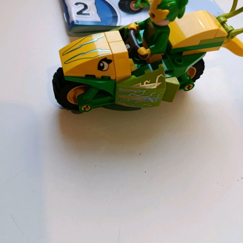 Lego Marvel Electro minifigure and dinosaur motorcycle like new