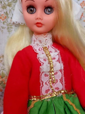 Vintage Bella "Maneken" doll by Apergi used, 1970s