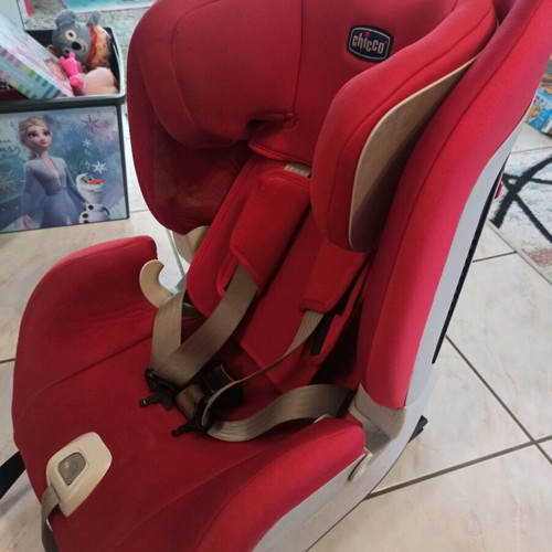 Chicco Md54025 car seat used with isofix