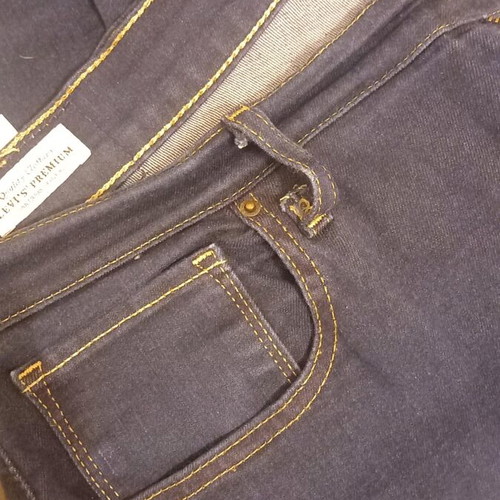Τζην γυναικείο Levi's no. 32 μεταχειρισμένο, μπλε