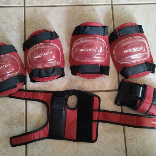 Knee pads set like new with elbow and wrist protection
