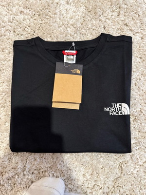 T-shirt The North Face μαύρο, καινούργιο, μέγεθος S