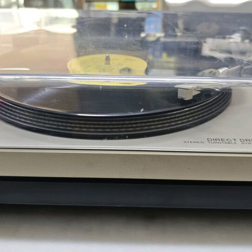 Sony PS 3300 Direct Drive turntable used with cracked lid