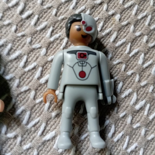 Playmobil figures from Kinder eggs like new, set of 2
