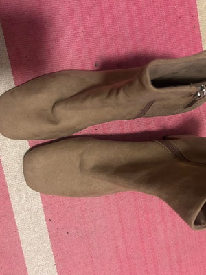 Pull & Bear ankle boots like new, beige and brown, size 37