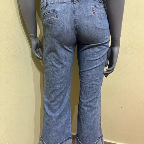 Positivo Capri jeans size S like new, light color with red details
