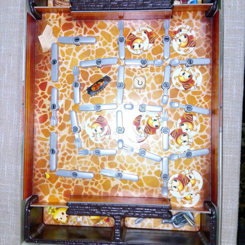Ravensburger Cockroach board game like new