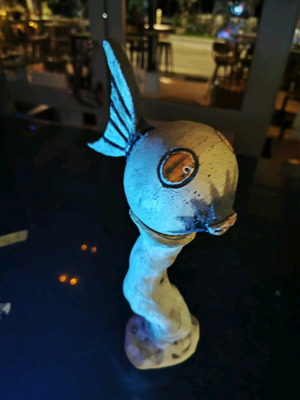 Alien fish decorative sculpture like new with base