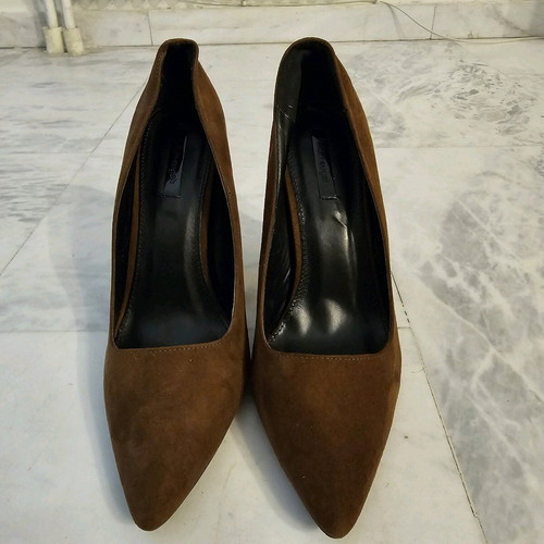 Fullah Sugah Suede Camel Brown Pumps No. 40 Used