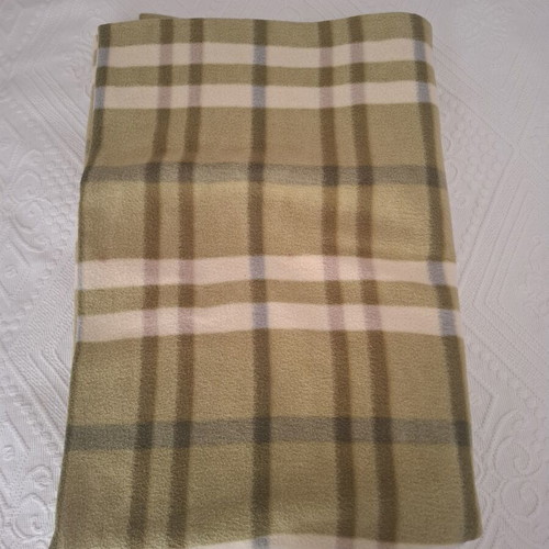 Fleece blanket single, like new
