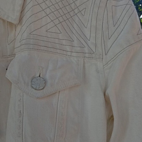Levi's White Denim Jacket Like New With Embroidered Back Design