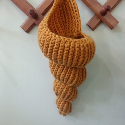 Crochet Seashell new without tags