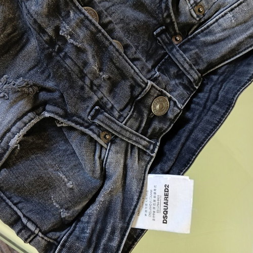 Dsquared2 Jeans size 38 like new, black, distressed