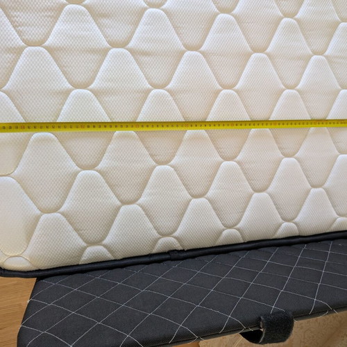 Folding bed 90 x 200 cm with mattress, like new
