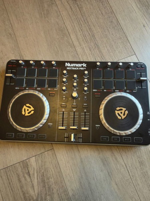 Numark Mixtrack Pro 2 κονσόλα DJ σαν καινούργιο με βαλιτσάκι και επιπλέον μονάδα