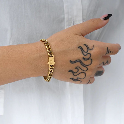 BTG Design bracelet gold color like new