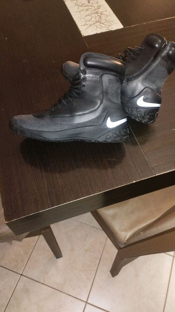 nike kynsi jacquard boot