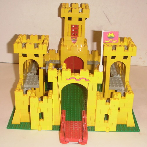 Medieval Castle Lego set No 375 used