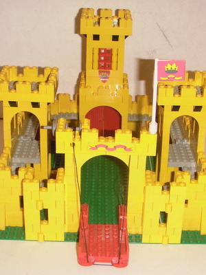 Medieval Castle Lego set No 375 used