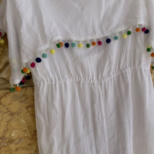 Romper white summer with colorful pom-poms size L like new