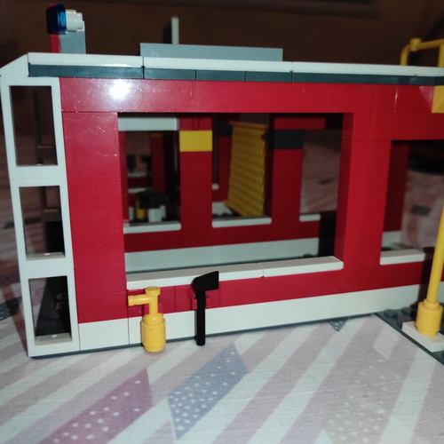 Lego City 7208 like new with instructions and box