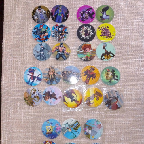 Set of 32 caps like new, various Chipicao collections 2017-2020