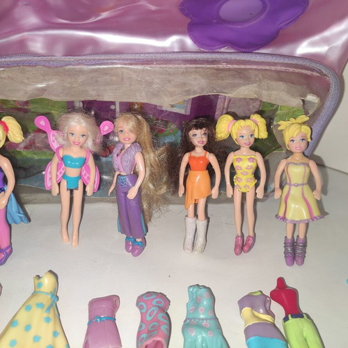 Polly Pocket bag with 9 dolls and accessories used