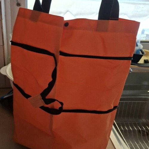 Transport bag with wheels, new, expandable with zipper