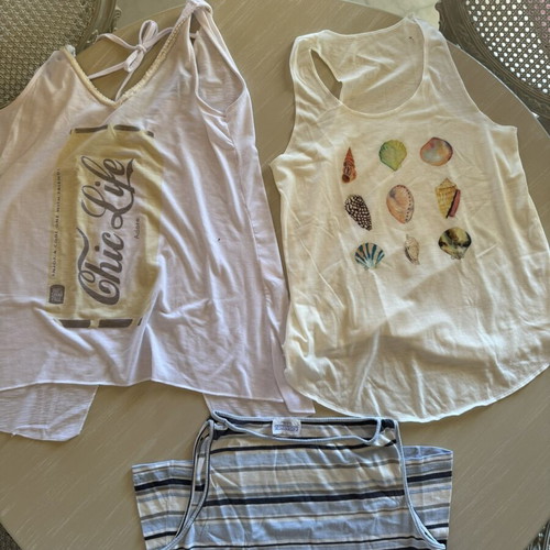 Tank tops bundle size L like new with Chic Life and Miss Raxevsky