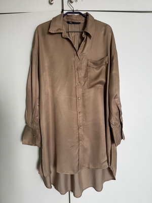 Zara Oversized πουκάμισο φόρεμα σατινέ μέγεθος S σαν καινούργιο, μπεζ taupe
