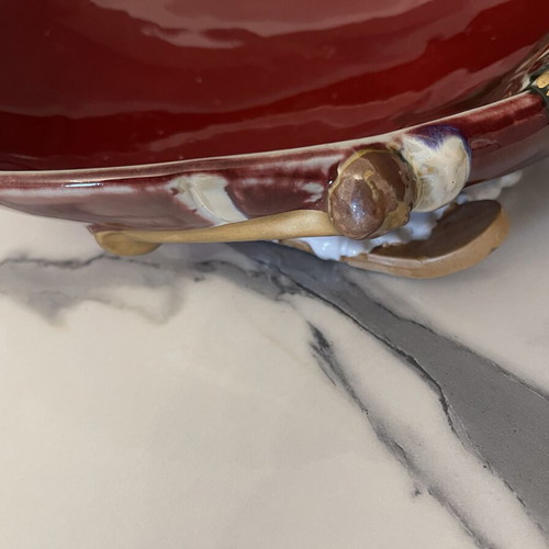 Ceramic bowl with Santa Claus theme, dark red, like new