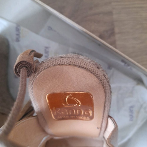 Kanna sandals new, beige, size 37