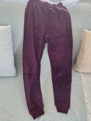 Eggplant pajamas like new, size S