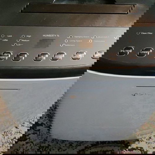 Αφυγραντήρας Rohnson μεταχειρισμένος για 100 τ.μ, δοχείο 4 λίτρων