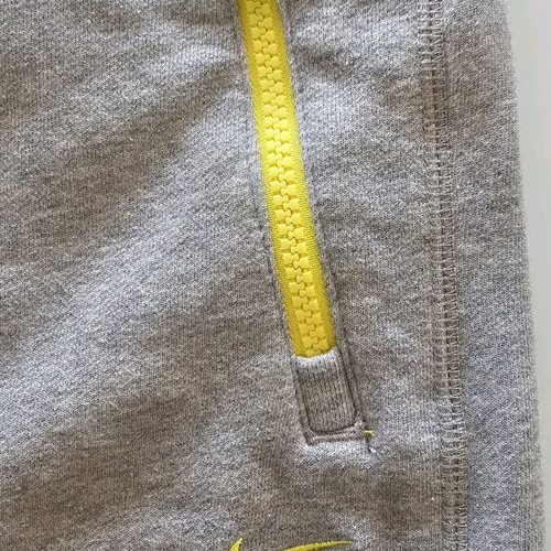 Nike tracksuit xs gray new, length below the knee