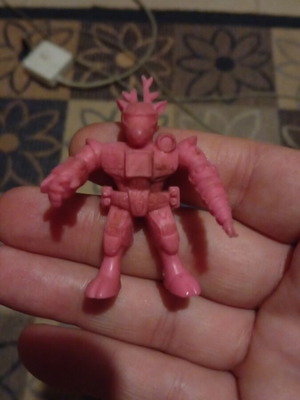Teratomachos pink deer figure with slightly cut horn new