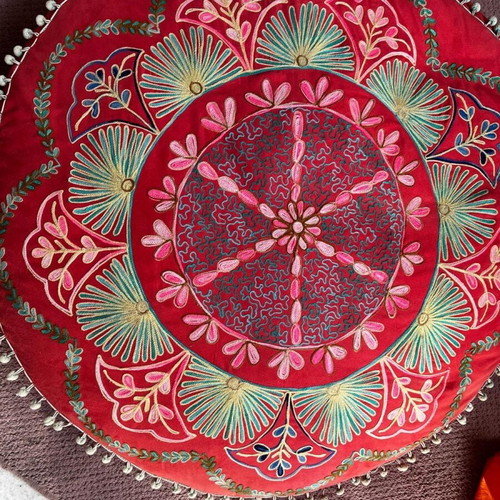 Decorative pillows like new