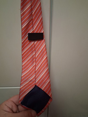 Tie used red