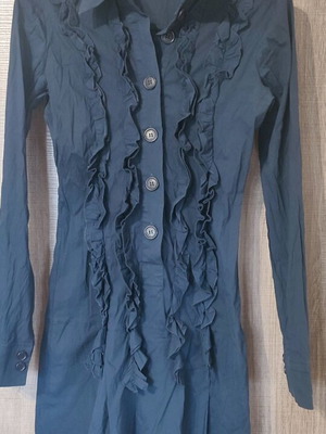 Shirt like new, dark blue, elastic fabric