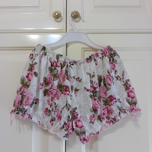 Cootaiya top and shorts set new, medium, white and pink cotton