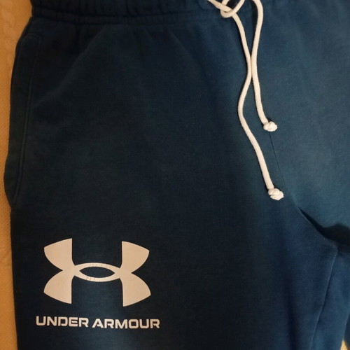 Under Armour tracksuit turquoise like new, size Large