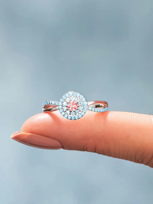 Ring with blue and red stones, elegant design