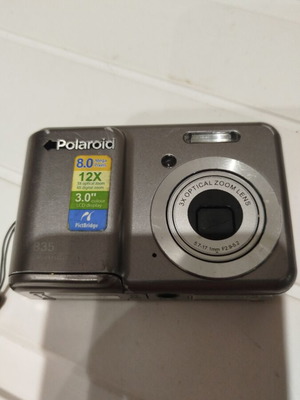 Polaroid i835 camera used