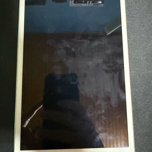 Samsung Tablet Tab Pro Sm320 used with charger, battery issue