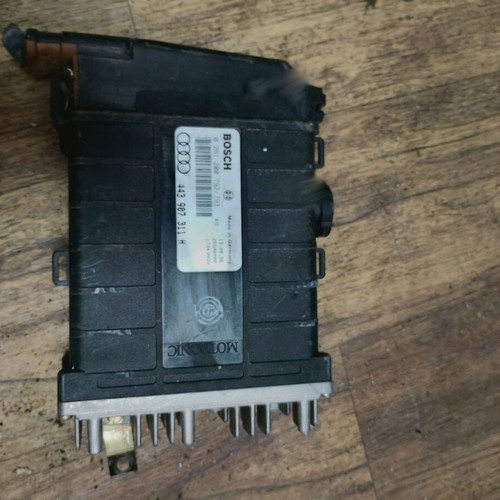 Bosch Engine Computer 0261200792 for Audi B4 used