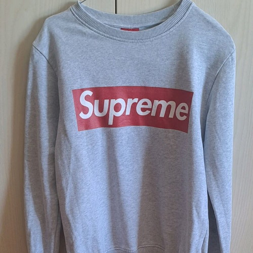 Supreme unisex sweatshirt grey like new, size S