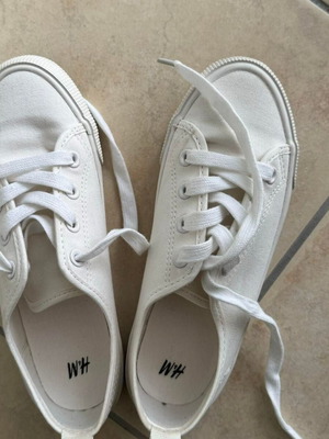 Πάνινα sneaker H&M μέγεθος 34 σαν καινούργια, άσπρα