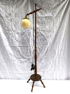 Antique classic bridge arm floor lamp like new